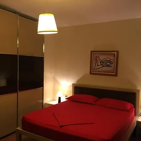 Bussola Apartment *